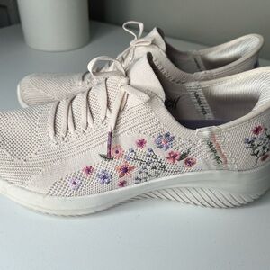 Skechers Slip-ins Ultra Flex 3.0 Sweet Blossom Embroidered Sneakers